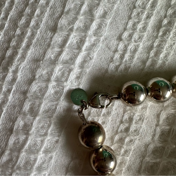 SET Tiffany’s Hardware Bead Necklace and Bracelet - Picture 6 of 8